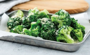 Garlic Parmesan Broccoli
